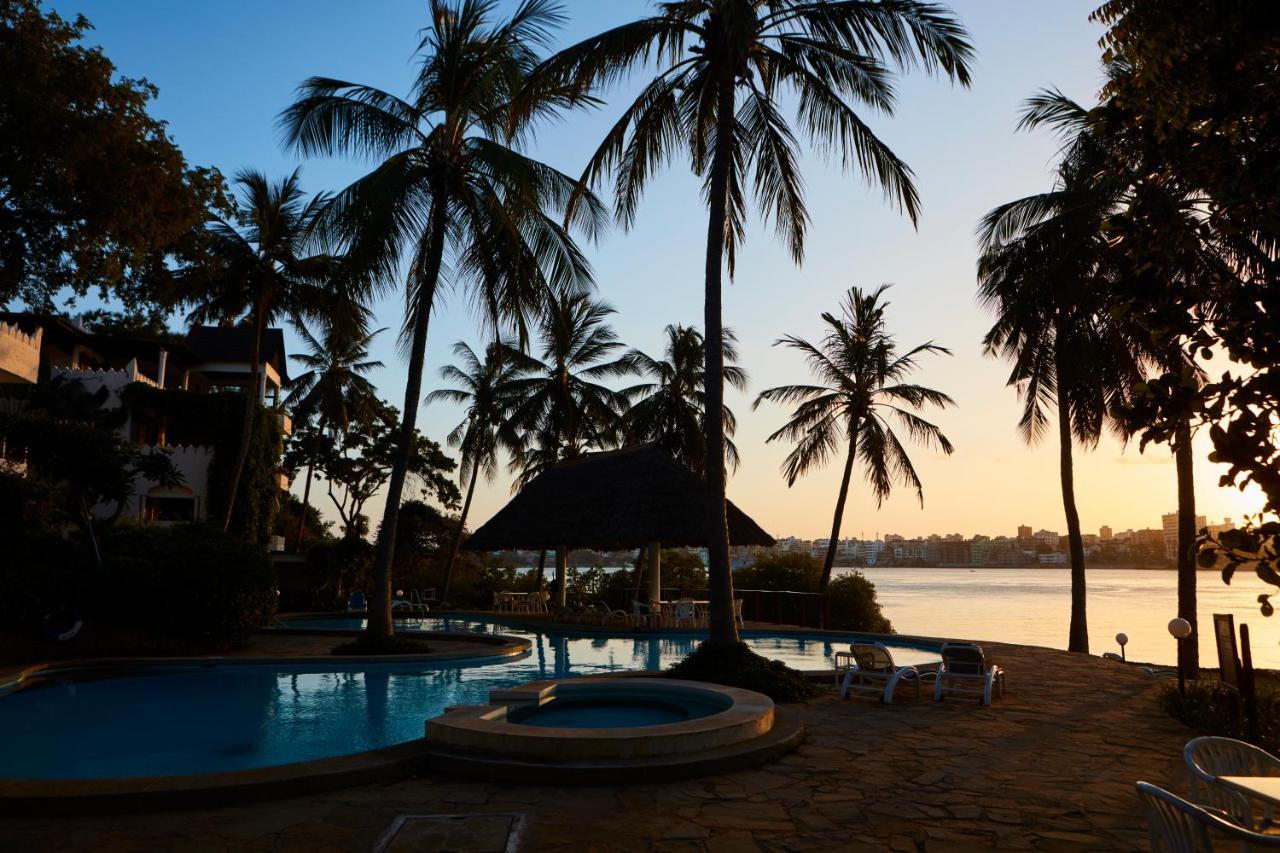 Tamarind Village Hotel Apartments Mombasa Eksteriør billede